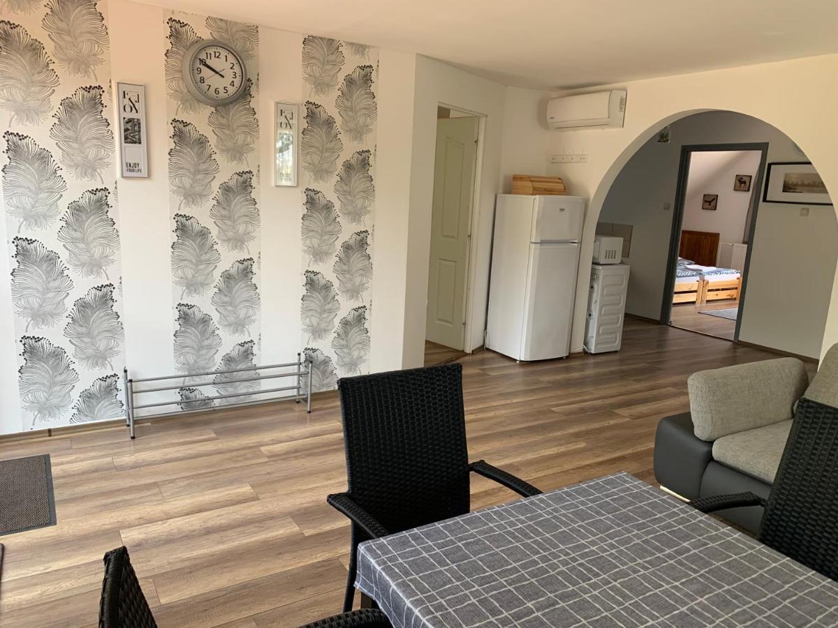 Borsi Apartman Balatonalmádi Exterior foto