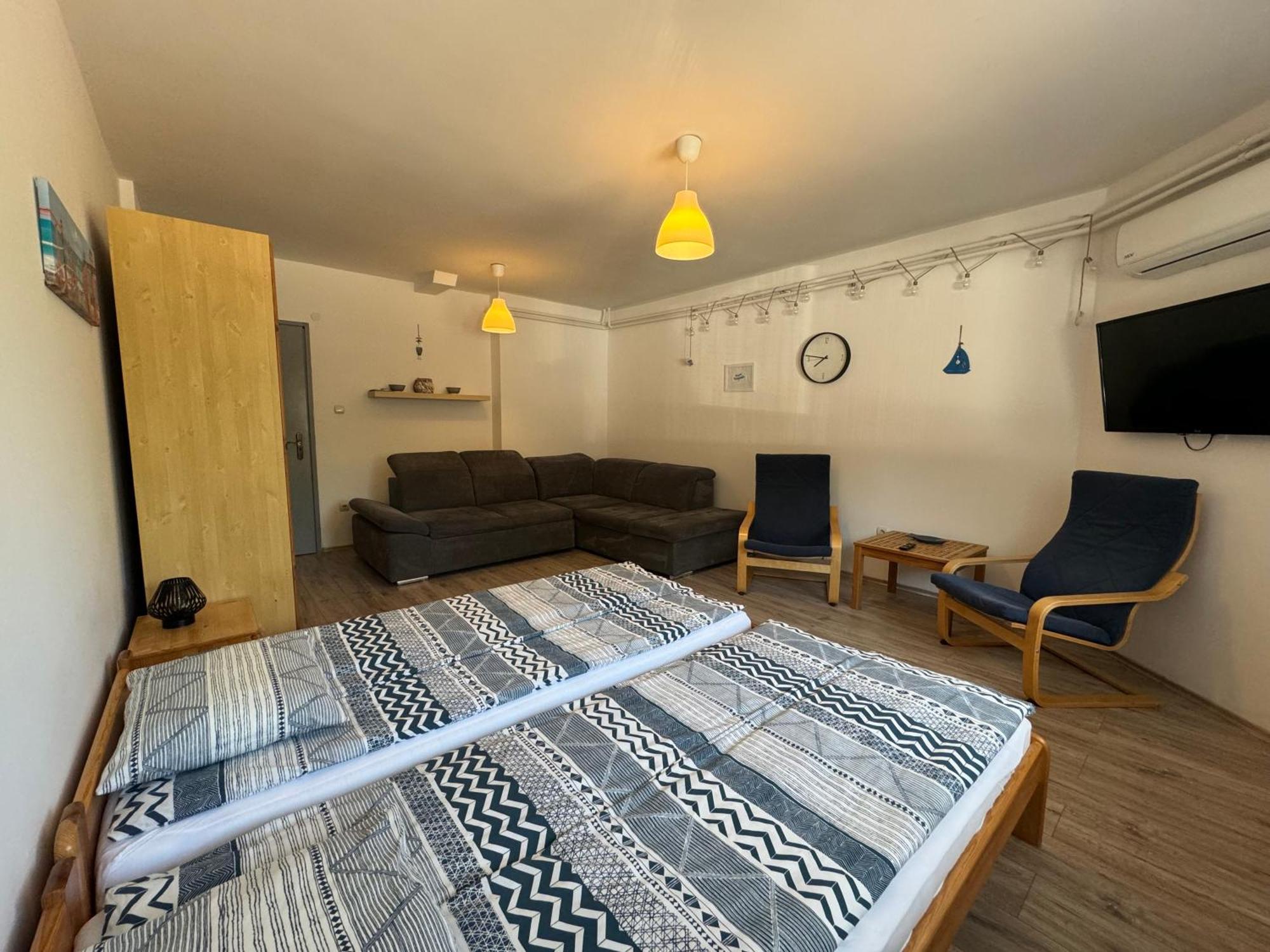 Borsi Apartman Balatonalmádi Exterior foto