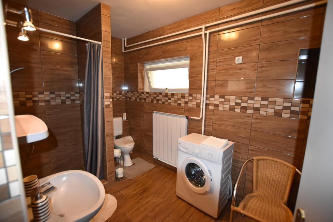 Borsi Apartman Balatonalmádi Exterior foto